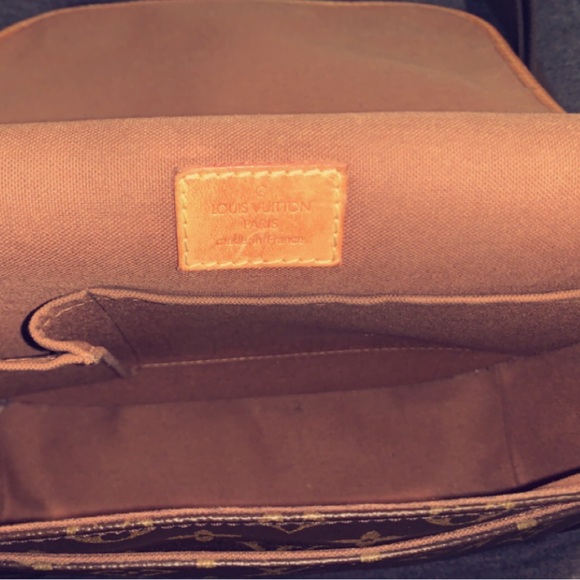 Men’s Louis Vuitton shoulder bag - Picture 2 of 3